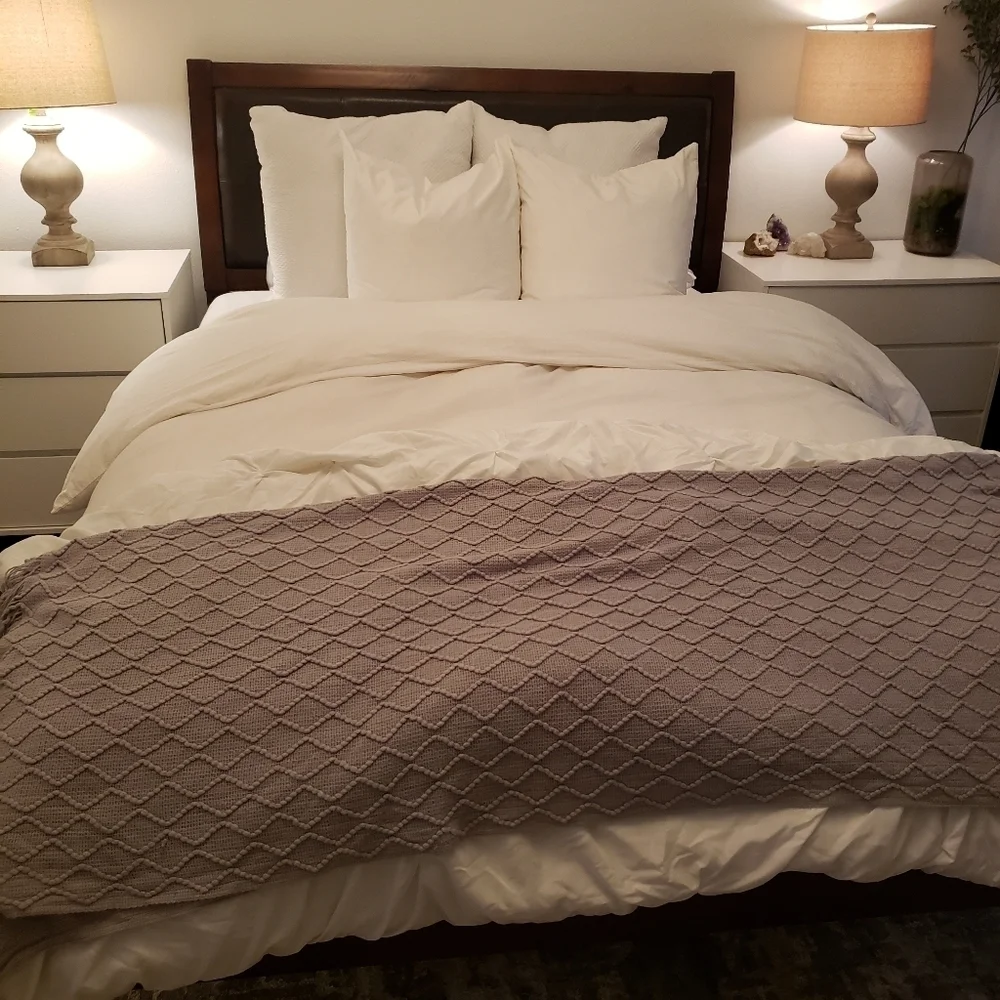 Grey knit tassel throw blanket
